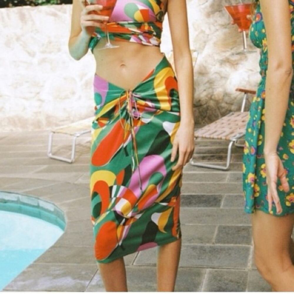 With Jean Multicolor Green Red Pink Yellow Satin Naomi Midi Skirt - XS